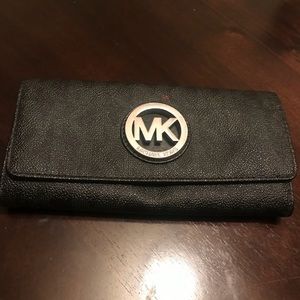 Women’s Michael Kors wallet
